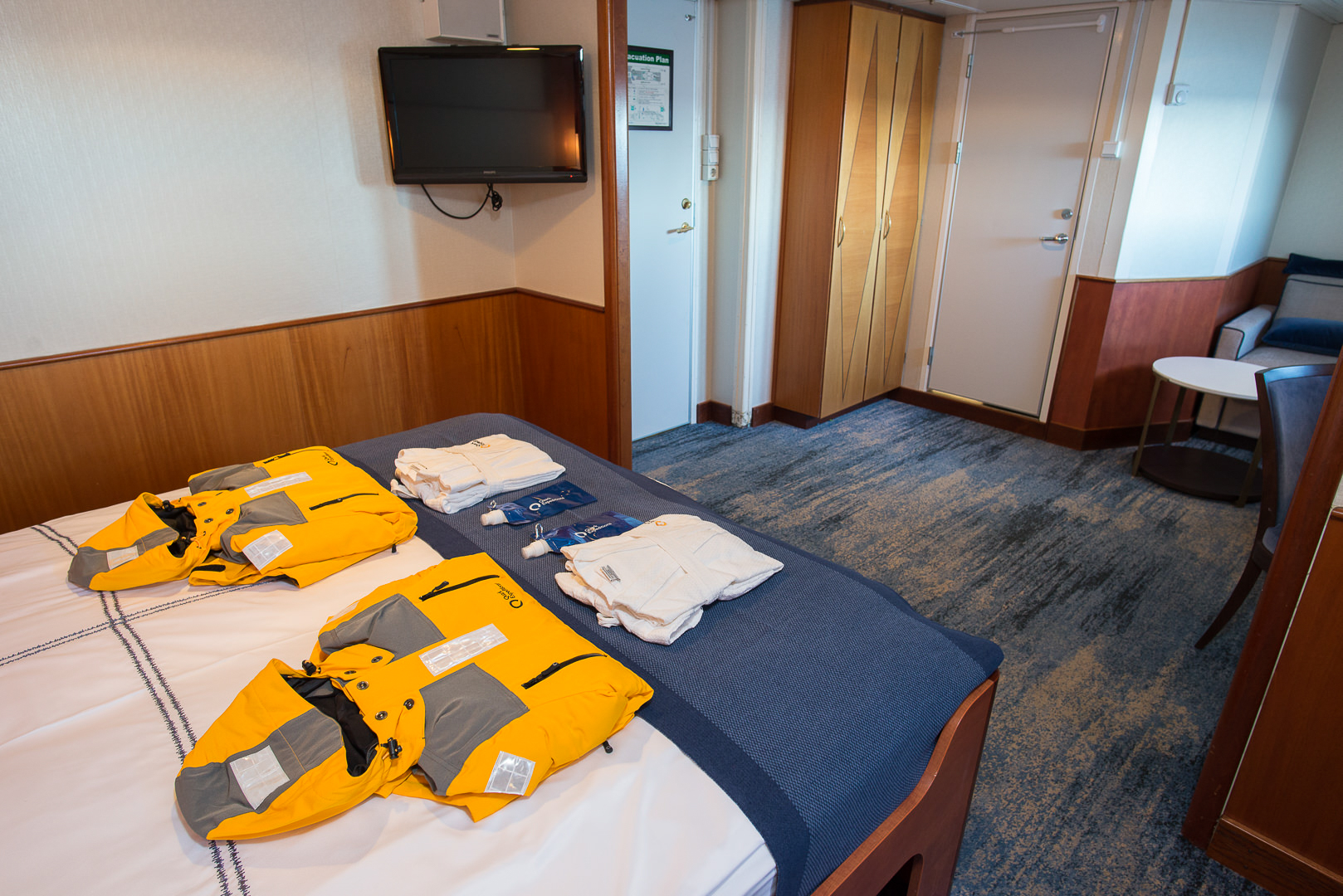 Quark Expeditions Ocean Adventurer Standard Suite 4.jpg